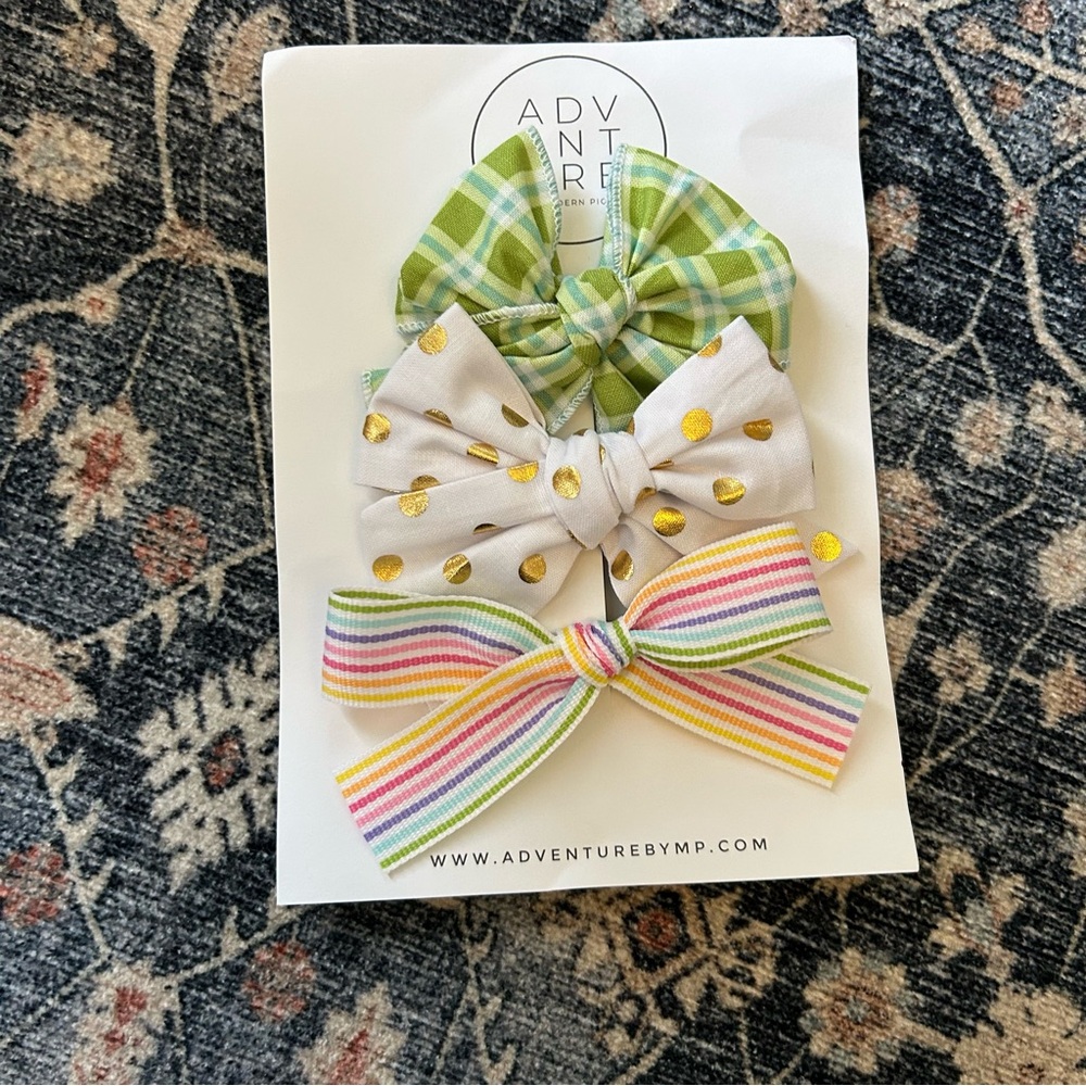 Modern Piggy Spring Rainbow Bow Clip Set - NEW!
